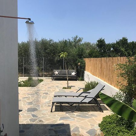 Utopia Residences Gaia House Petrokefalion Luaran gambar